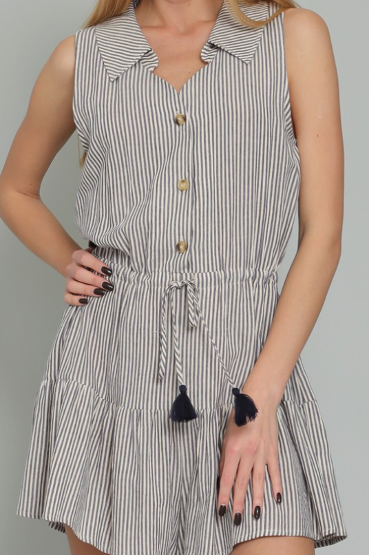 AAKAA SLEEVELESS COLLAR AND BUTTON DOWN TIE ROMPER